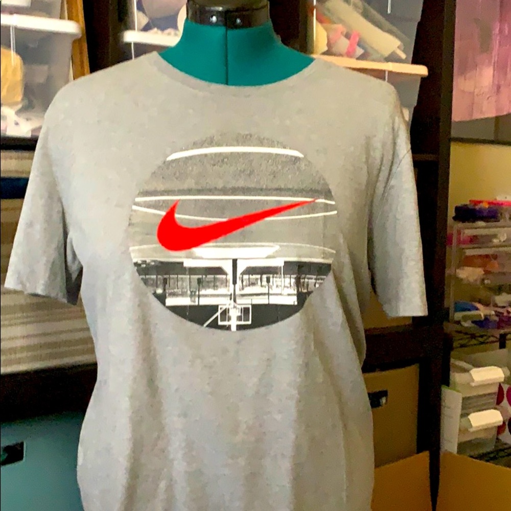 Men’s Nike T Shirt